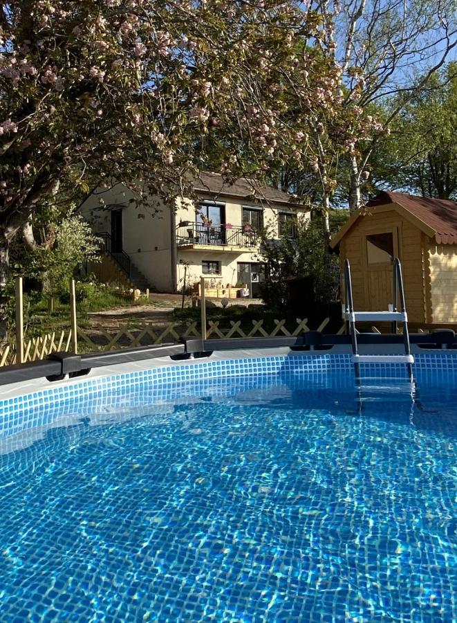 Cottage-Gite & Jacuzzi - Chez Flo & Marc Шузи-сюр-Сис Экстерьер фото